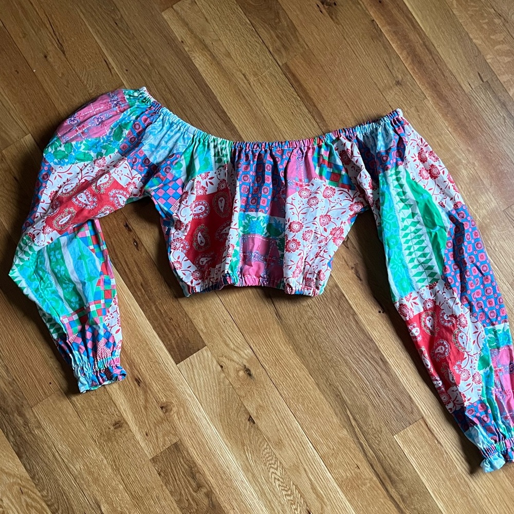 Lykke Wullf Paisley Long Sleeve Crop top